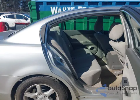 2005 Nissan Altima 2.5 S from USA, damaged, VIN 1N4AL11D25C356982